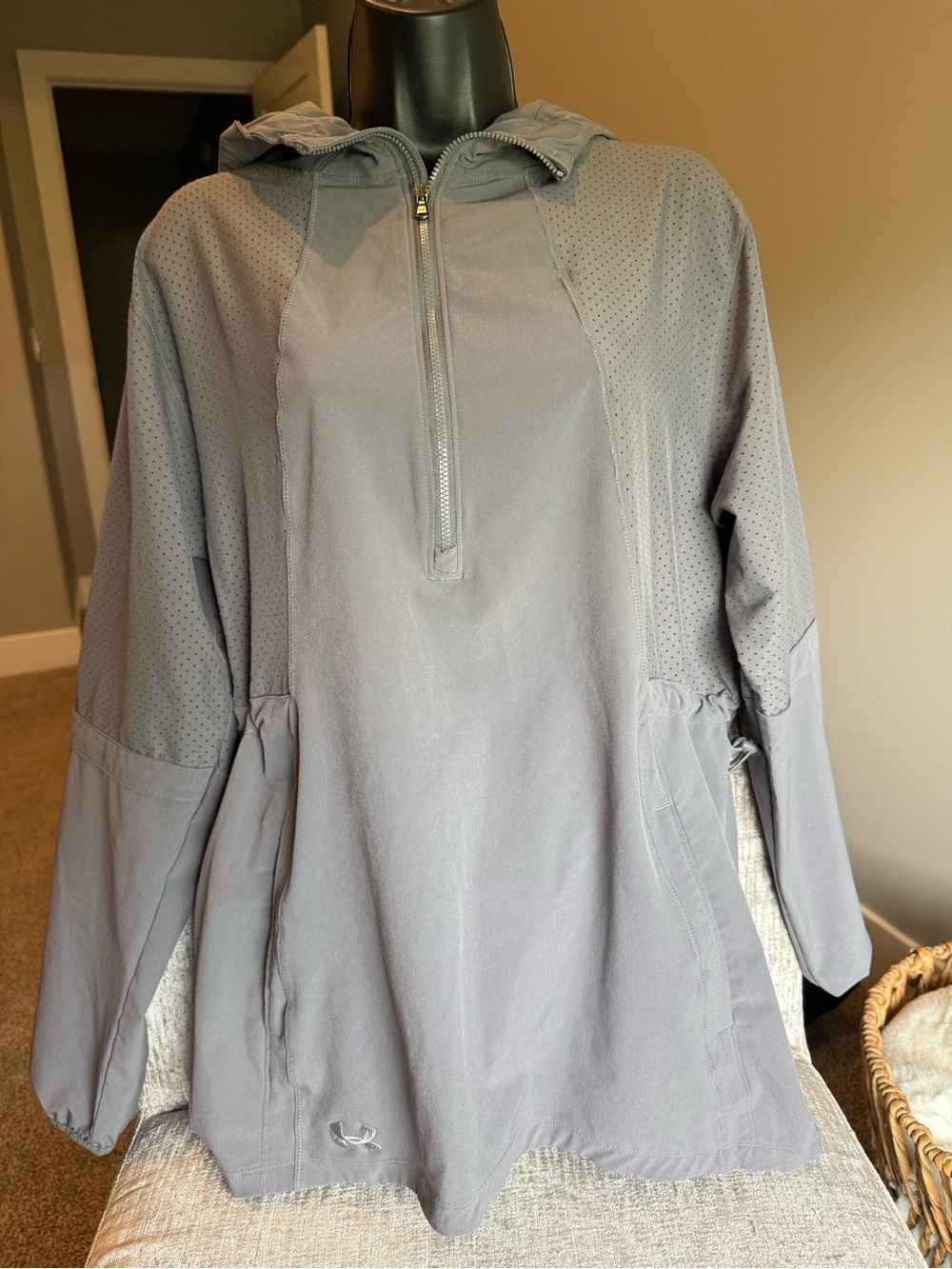 Under Armour Squad Woven 1/2 zip jacket